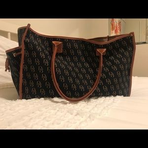 Dooney & Burke Tote/Weekender